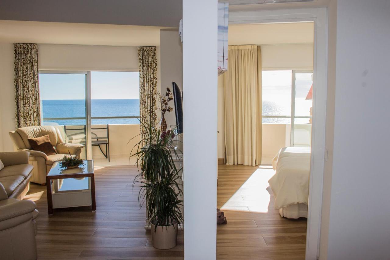 Beachfront Apartment In Fuengirola With Sea Views 外观 照片