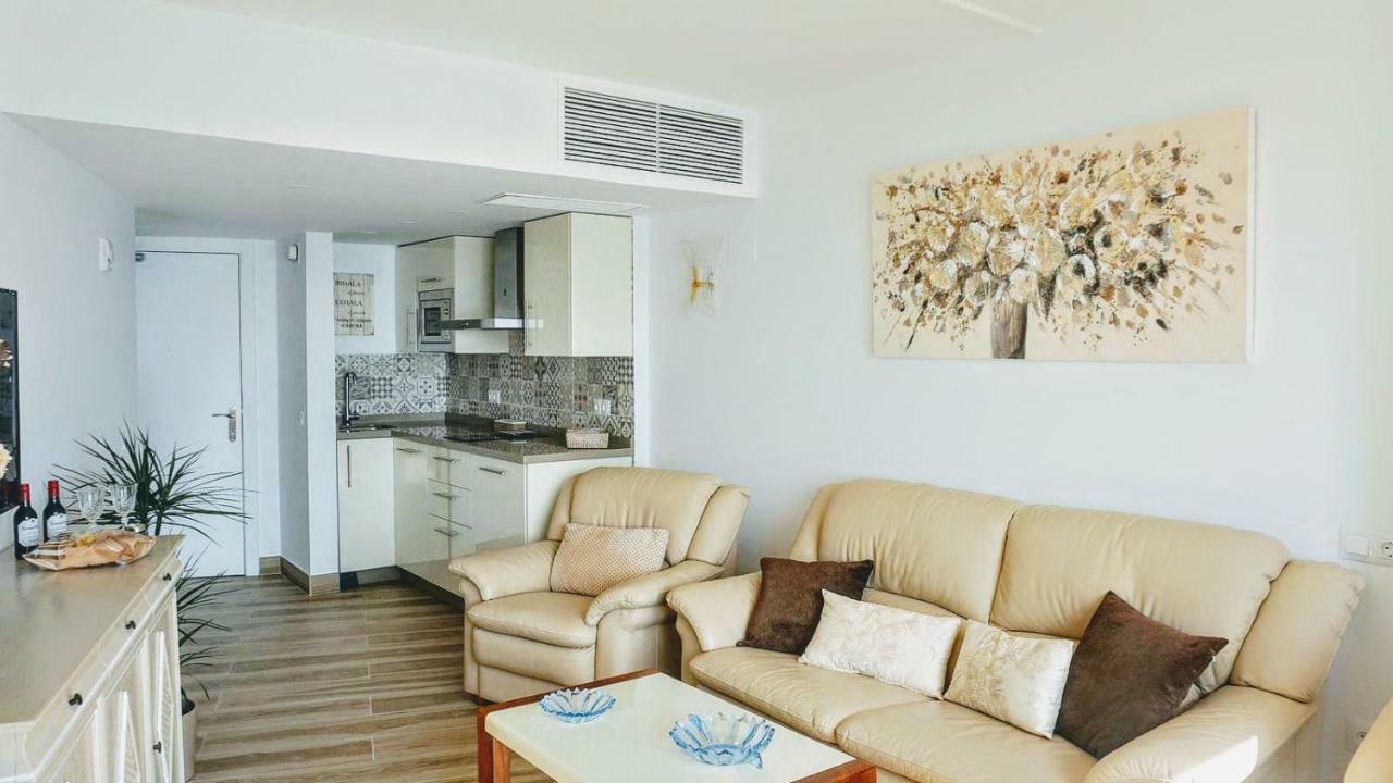 Beachfront Apartment In Fuengirola With Sea Views 外观 照片